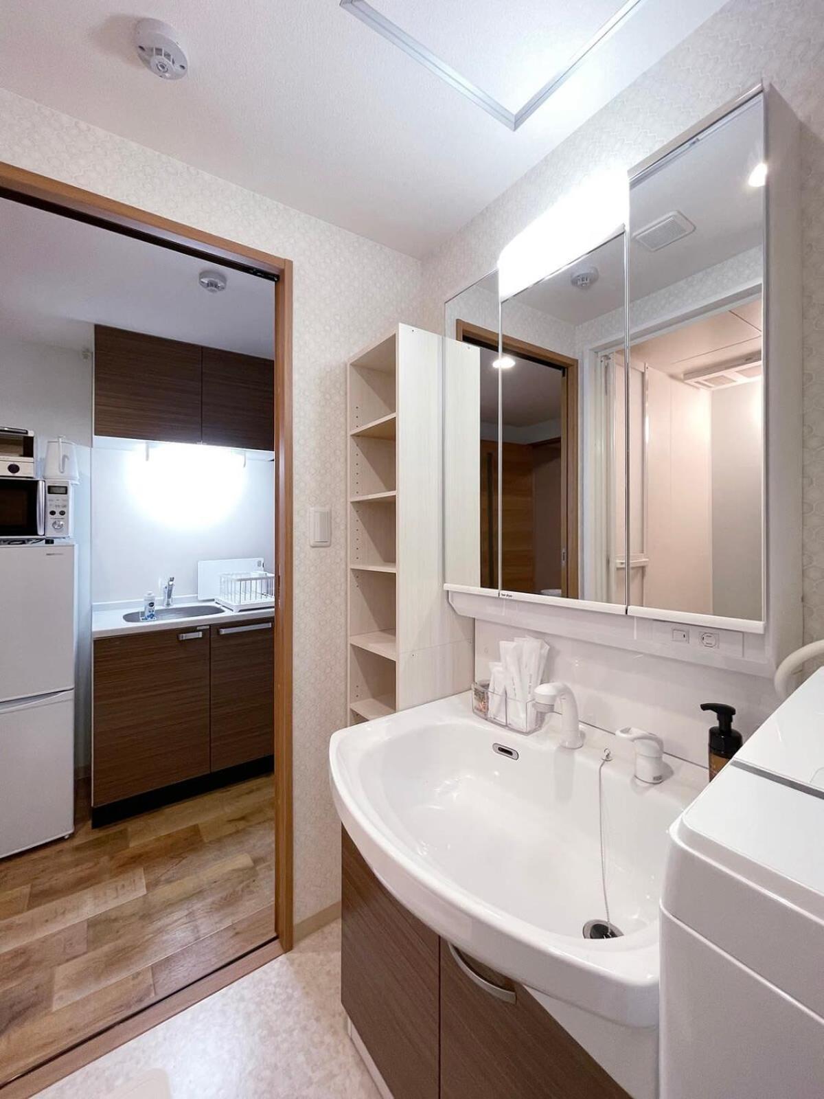 Апартаменты Casaen - 1Br With Balcony Near Hondori Shopping Arcade, 6Ppl Хиросима Экстерьер фото